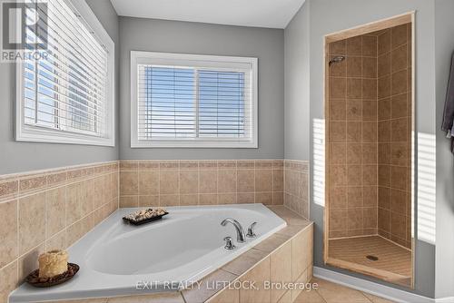 1403 Ireland Drive, Peterborough (Monaghan Ward 2), ON - Indoor Photo Showing Bathroom
