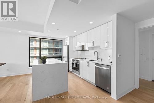 1802 - 180 George Street, Ottawa, ON - Indoor Photo Showing Kitchen With Upgraded Kitchen
