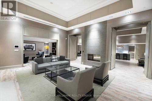 Champagne Lounge - Party Room with Full Kitchen - 502 - 111 Champagne Avenue, Ottawa, ON - Indoor With Fireplace