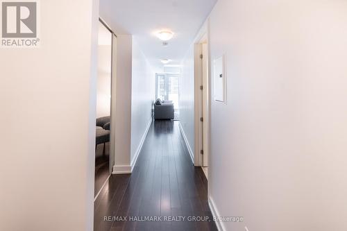 Entrance - 502 - 111 Champagne Avenue, Ottawa, ON - Indoor Photo Showing Other Room