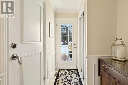 4017 Kingston Court, Burlington, ON - Indoor