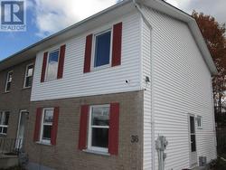 36 Beckett BLVD  Elliot Lake, ON P5A 3P7