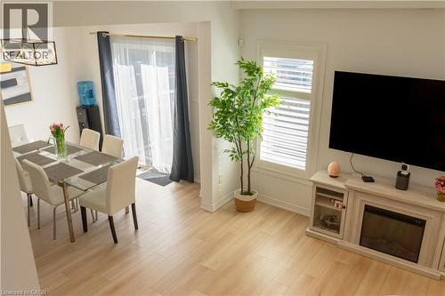 4614 Keystone Crescent, Burlington, ON - Indoor With Fireplace