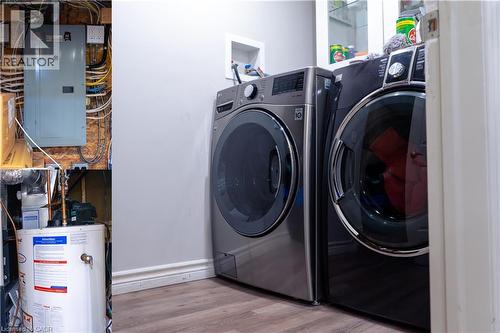 4614 Keystone Crescent, Burlington, ON - Indoor Photo Showing Laundry Room