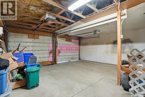 923 7Th Avenue N, Saskatoon, SK - Indoor Photo Showing Garage
