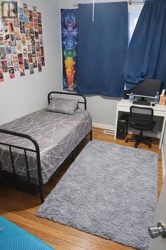 7053 Harwick Drive, Mississauga, ON - Indoor Photo Showing Bedroom