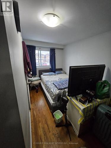 7053 Harwick Drive, Mississauga, ON - Indoor Photo Showing Bedroom