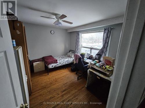 7053 Harwick Drive, Mississauga, ON - Indoor Photo Showing Bedroom