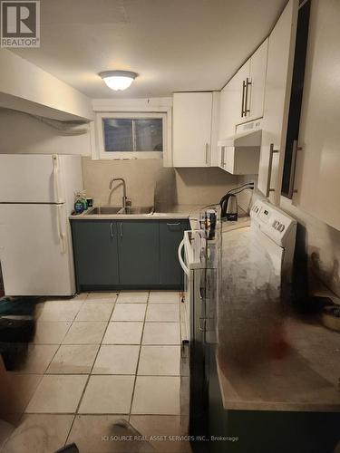 7053 Harwick Drive, Mississauga, ON - Indoor