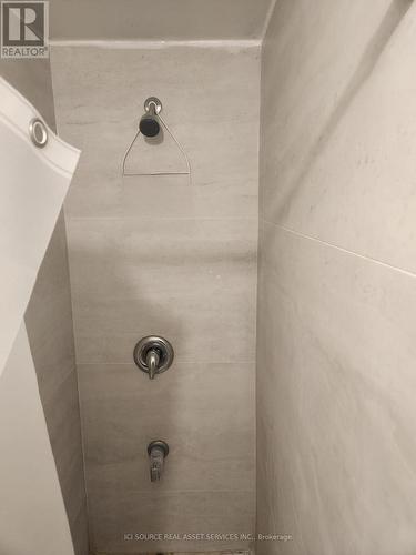 7053 Harwick Drive, Mississauga, ON - Indoor Photo Showing Bathroom