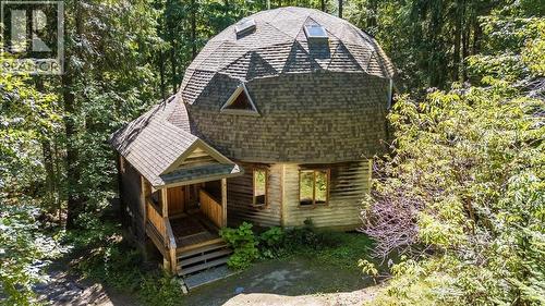 5631 LONGBEACH Road  Nelson, BC V1L 6N9