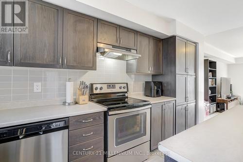 244 - 250 Sunny Meadow Boulevard, Brampton, ON - Indoor Photo Showing Kitchen