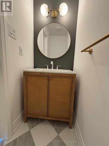851 Sweetwater Crescent, Mississauga, ON - Indoor Photo Showing Bathroom