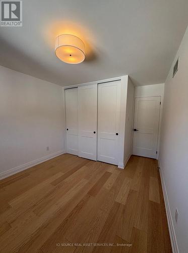 851 Sweetwater Crescent, Mississauga, ON - Indoor Photo Showing Other Room