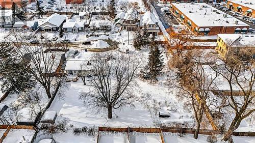 1069 Roosevelt Road, Mississauga, ON - Outdoor