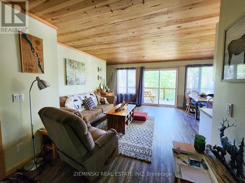 0 River Road, Englehart (Central Timiskaming), ON - Indoor Photo Showing Living Room