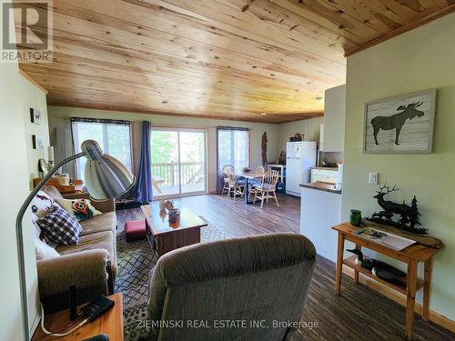 0 River Road, Englehart (Central Timiskaming), ON - Indoor Photo Showing Living Room