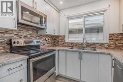 Upper unit Kitchen - 