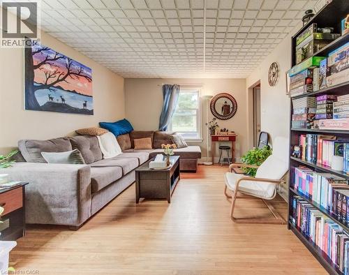 56 Lilac Street, Kitchener, ON - Indoor Photo Showing Living Room