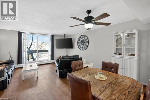 350 Quigley Road Unit# 232, Hamilton, ON - Indoor Photo Showing Dining Room