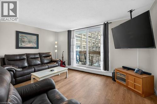 350 Quigley Road Unit# 232, Hamilton, ON - Indoor Photo Showing Living Room