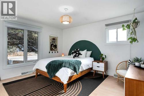 10219 Maplebrook Place Se, Calgary, AB - Indoor Photo Showing Bedroom