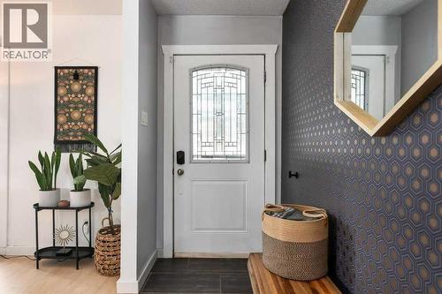 10219 Maplebrook Place Se, Calgary, AB - Indoor Photo Showing Other Room