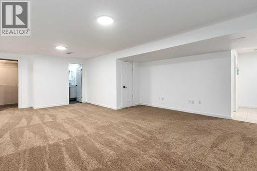 10219 Maplebrook Place Se, Calgary, AB - Indoor Photo Showing Other Room