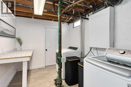 10219 Maplebrook Place Se, Calgary, AB - Indoor Photo Showing Laundry Room