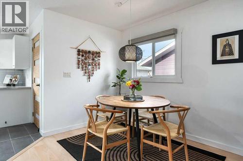 10219 Maplebrook Place Se, Calgary, AB - Indoor Photo Showing Dining Room