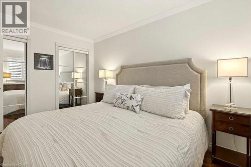 4017 Kingston Court, Burlington, ON - Indoor Photo Showing Bedroom