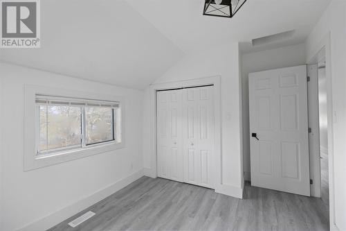 2521 U Line Rd, Hilton, ON - Indoor