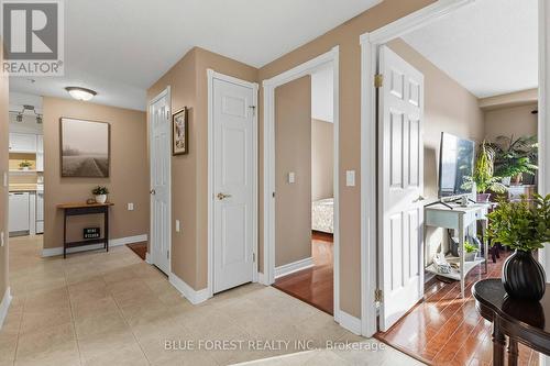 301 - 511 Gainsborough Road, London North (North F), ON - Indoor Photo Showing Other Room