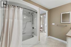 Easy to clean combo shower/tub - 