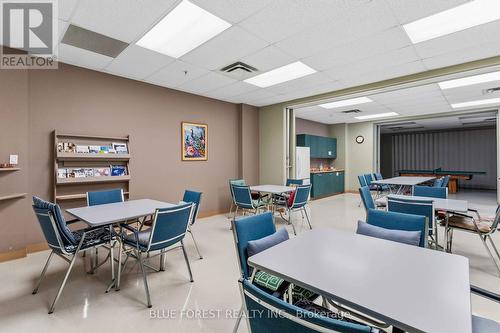 Card and Hobby Room - 301 - 511 Gainsborough Road, London North (North F), ON - Indoor