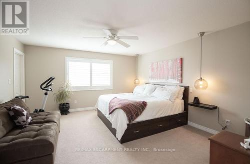 15 Meadowbank Drive, Hamilton, ON - Indoor Photo Showing Bedroom