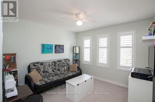 15 Meadowbank Drive, Hamilton, ON - Indoor