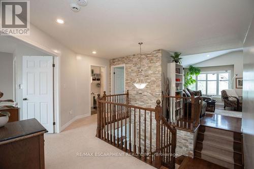 15 Meadowbank Drive, Hamilton, ON - Indoor Photo Showing Other Room