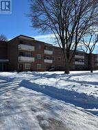 109 - 31 PARKSIDE DRIVE S  St. Thomas, ON N5R 3V1