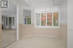 Kitchen Eating Area - 