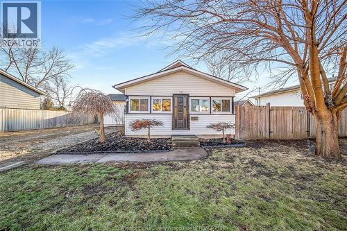 172 LAURIER  Lasalle, ON N9J 1L5