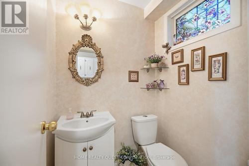 6330 Lorca Crescent, Mississauga, ON - Indoor Photo Showing Bathroom