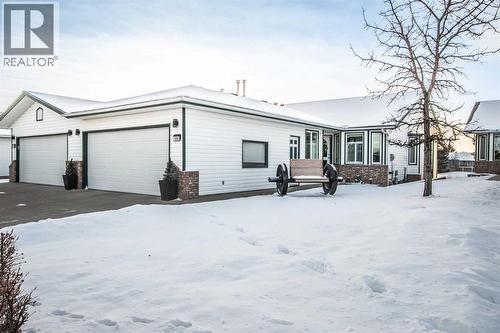 Front yard - 509 Highview Point Nw, High River, AB - Outdoor