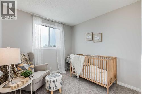 Bedroom - 292 Falton Drive Ne, Calgary, AB - Indoor Photo Showing Bedroom
