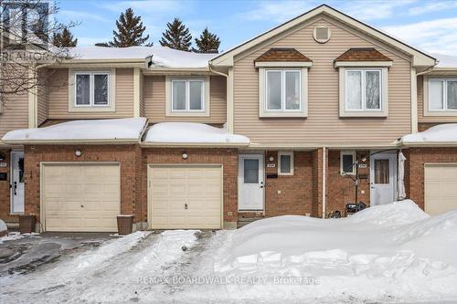 294 VALADE CRESCENT  Ottawa, ON K4A 2X3