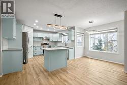 104 Cove Crescent  Chestermere, AB T1X 5J1