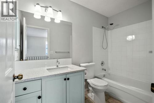 104 Cove Crescent, Chestermere, AB - Indoor Photo Showing Bathroom