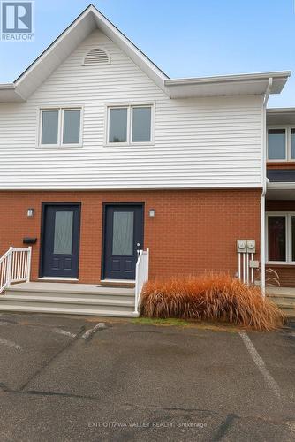 3 - 10 CHARLES STREET  Arnprior, ON K7S 1A7