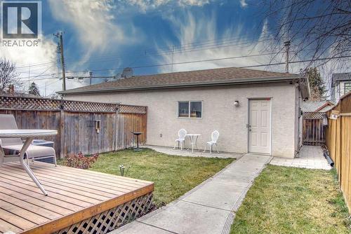 252 18 Avenue Nw, Calgary, AB - Outdoor With Deck Patio Veranda