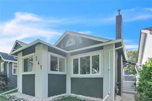 241 Campbell Street, Winnipeg, MB - Outdoor